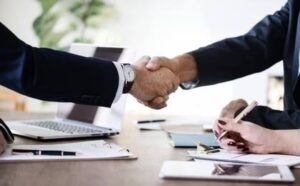 ¿Merece la pena contratar un asesor financiero independiente (EAFI) en España?